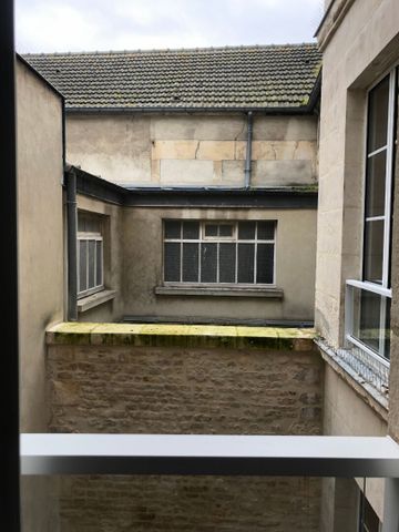 a louer - charmant t1 - rue st pierre , - Photo 3