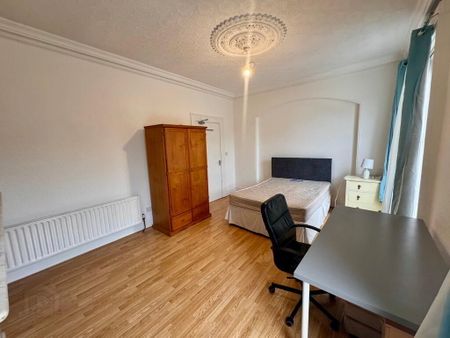 13 Ashley Avenue, Belfast, BT9 7BT - Photo 3