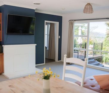 Sunny Elevated Home Near Tahunanui Beach – Privacy, Views and Chara... - Photo 5