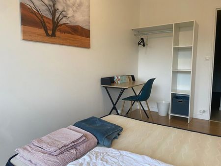 Appartement T4 meublé - 71.5 m² - Location Appartement saint herblain : 71.5 m2 - Photo 2