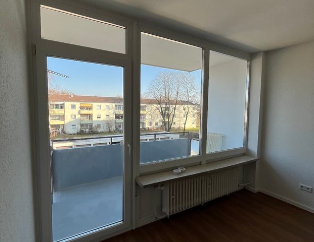 ab 01.04. - Große 1-Zimmer-Wohnung in Kirchseeon-Eglharting - Photo 1