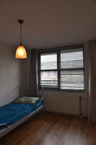 Verhuurd: Hendrik Marsmanstraat 146, 1321 SE Almere - Foto 3