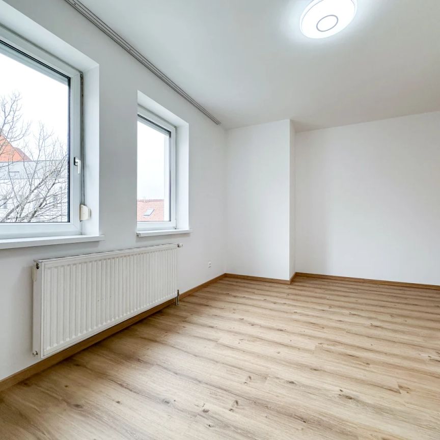 +++ GEMÜTLICHE 2,5 ZIMMER-WOHNUNG mit französischem Balkon nahe der Mur im Bezirk Lend +++ - Photo 1