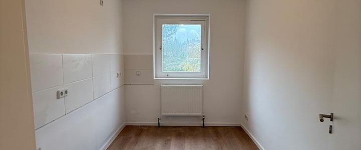 ERSTBEZUG nach Sanierung! 3-Zimmer - 75qm - Balkon - Photo 1
