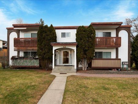 Lombardy Park Apartments - Photo 2