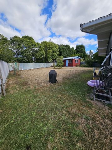 Very comfortable 3 bedroom home- center on Otaki, plus small room and extra toilet - Photo 5