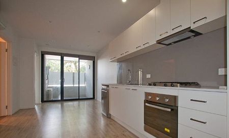 302/37-41 Munro Street, Coburg VIC 3058 - Photo 4