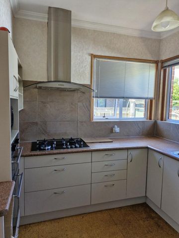 10 Raniera Street, Glen Avon, New Plymouth - Photo 4