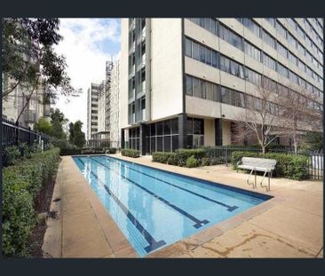 2206/570 Lygon Street, Carlton VIC 3053 - Photo 4