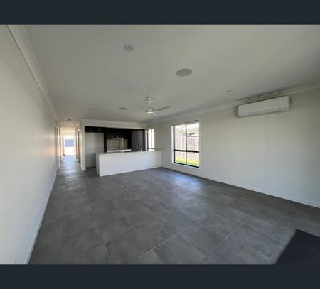 31 Donovan Street, Blacks Beach, Qld 4740 - Photo 4