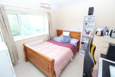 2 bedroom semi-detached house to rent - Photo 2