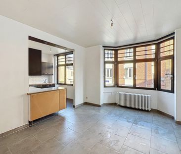 À deux pas du Parvis Saint-Pierre et du Parc de Wolvendael – Bel ap... - Foto 2