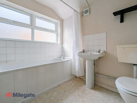 2 bedroom terraced house to rent - Photo 3
