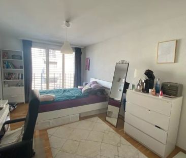 Splendide appartement entièrement agencé avec balcon. - Photo 3