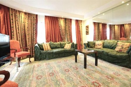 4 bedroom apartment to rent - Photo 2