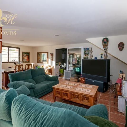 Chalet independiente en Benidorm ALQUILER LARGA TEMPORADA A PARTIR DE SEPTIEMBRE - Photo 1