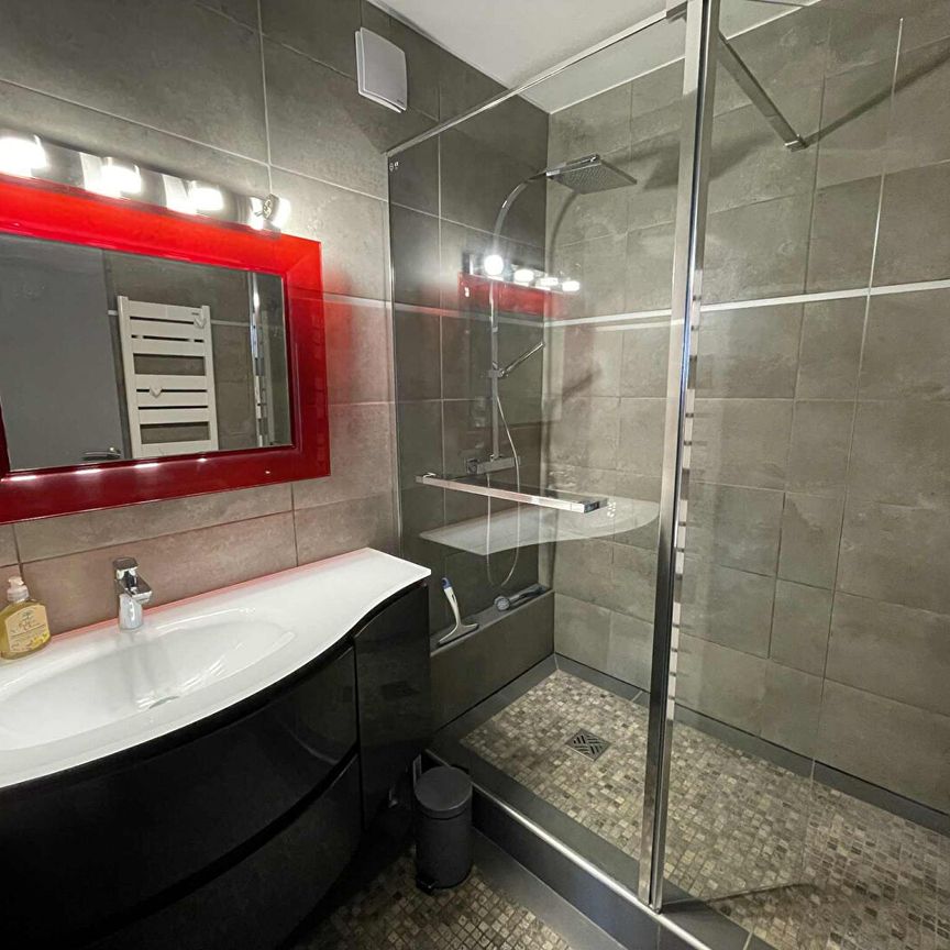 Location Appartement 3 pièces 73m² LA ROCHELLE 17000 - Photo 1