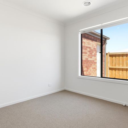 HOME FOR RENT IN THORNHILL PARK - Photo 4