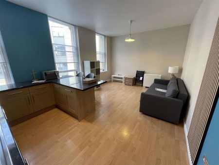 1 bedroom flat to rent - Photo 2