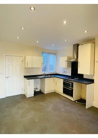 2 Bed Terraced House, Nursery Lane, NG6 - Photo 5