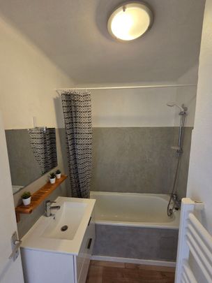 Appartement Avignon 1ere ceinture, - Photo 1