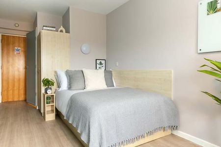 1 bedroom private hall to rent - Photo 4