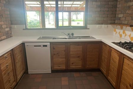 A Sanctuary close to the City - Photo 5