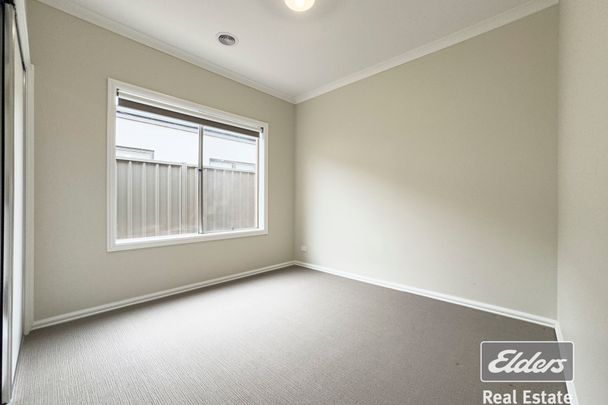 4 Swanpool Place - Photo 1