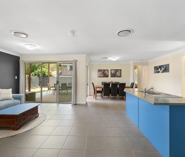 6 Turquoise Street, Redland Bay QLD 4165 - House For Rent | Domain - Photo 1