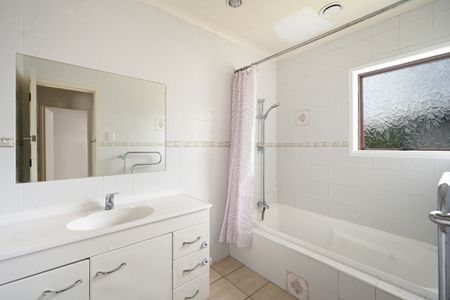 Located in a sought-after area along River Road, this well-presented home offers comfort, convenience, and plenty of space both inside and out. - Photo 2