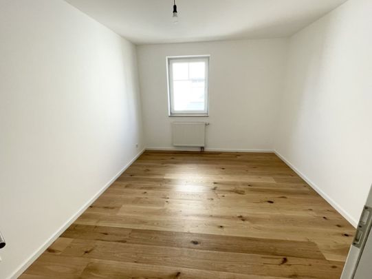 Ältere Dame gesucht: Drei Zimmer Mietwohnung mit Seeblick und Badesteg in Ratzeburg - Fahrstuhl - Photo 1