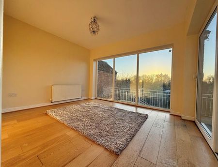 4 Bedroom Semi Detached To Let - Photo 3