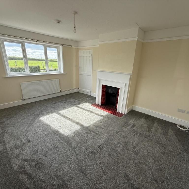 4 bedroom detached house to rent - Photo 1