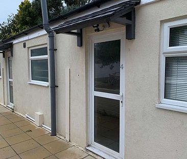 |ref: |, Dyer Road, Southampton, SO15 - Photo 2