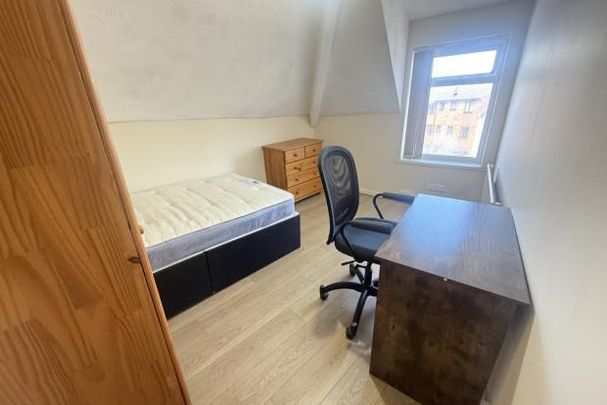 4 bedroom house to rent - Photo 1