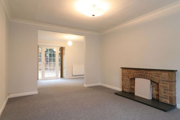 4 bedroom detached house to rent - Photo 1