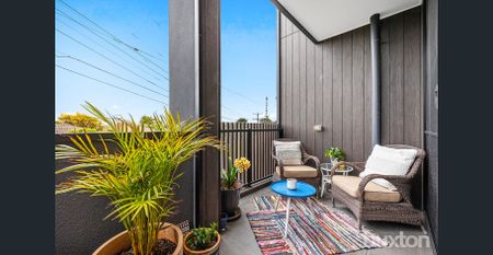 The Ultimate Village Lifestyle with Family Size Flair - Photo 4