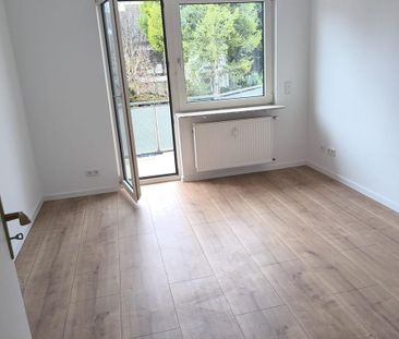 Willkommen in die Charmante Dreizimmerwohnung in Bonames Mitte - Foto 1