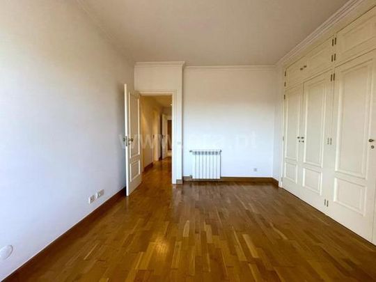 Apartamento T4 - Photo 1