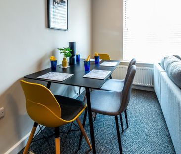 4 bedroom apartment to rent - Photo 4