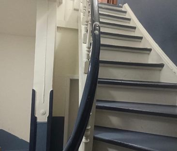 Süße Wohnung mit Möbelübernahme - Foto 1