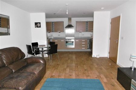 2 bedroom apartment to rent - Photo 2