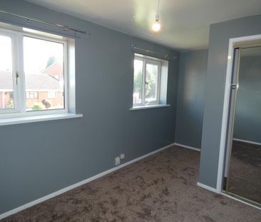 3 bedroom detached house to rent - Photo 3
