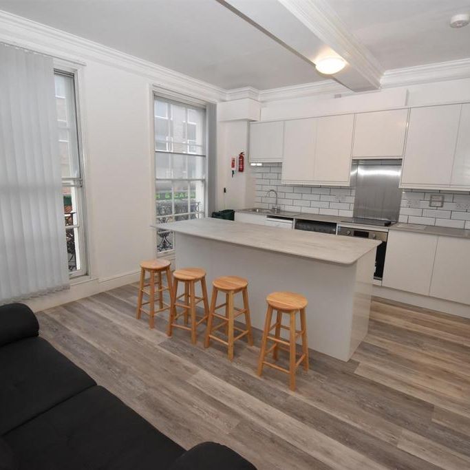 4 bedroom apartment to rent - Photo 1