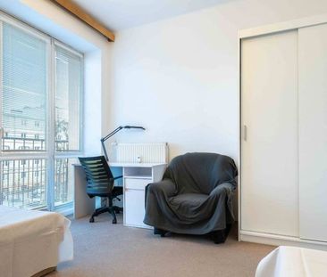 Byt na prenájom - Fotografia 2