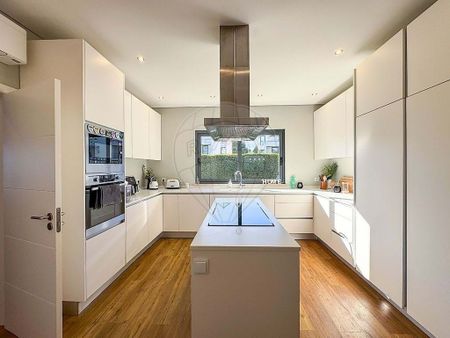 Luxury Villa for rent in Cascais, Portugal - Photo 4