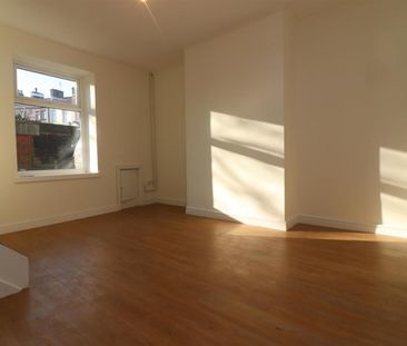 2 bedroom House To Let - Photo 3