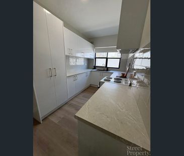 Beachside living at its best! - Photo 4