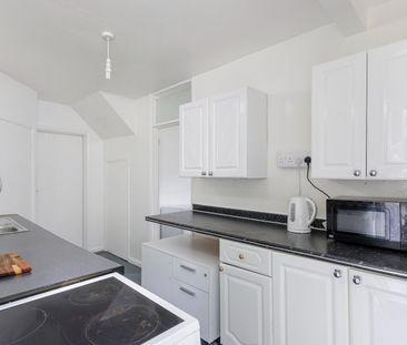 4 Bed Terraced House, The Avenue, BN2 - Photo 2