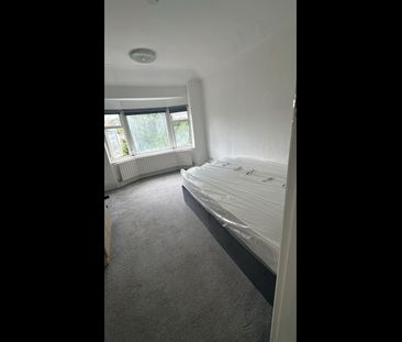 Room in a Shared House, Hendale Avenue, NW4 - Photo 1